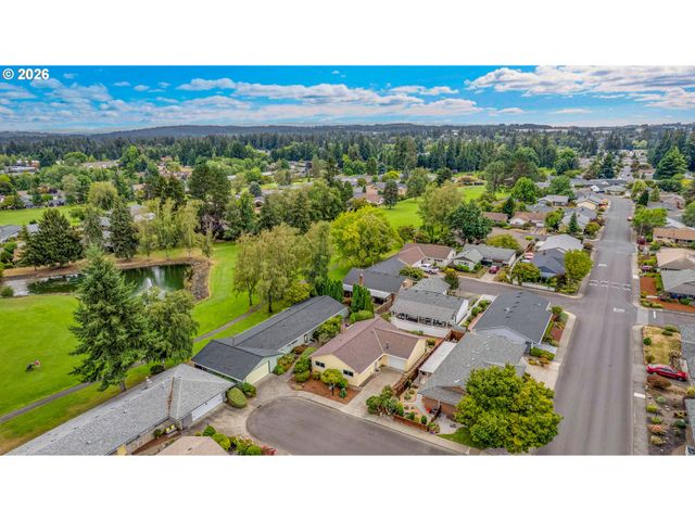 12388 Sw KING GEORGE Dr, Portland, OR 97224