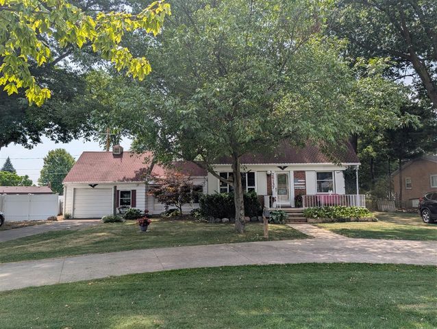 26137 Joy Road, Dearborn Heights, MI 48127