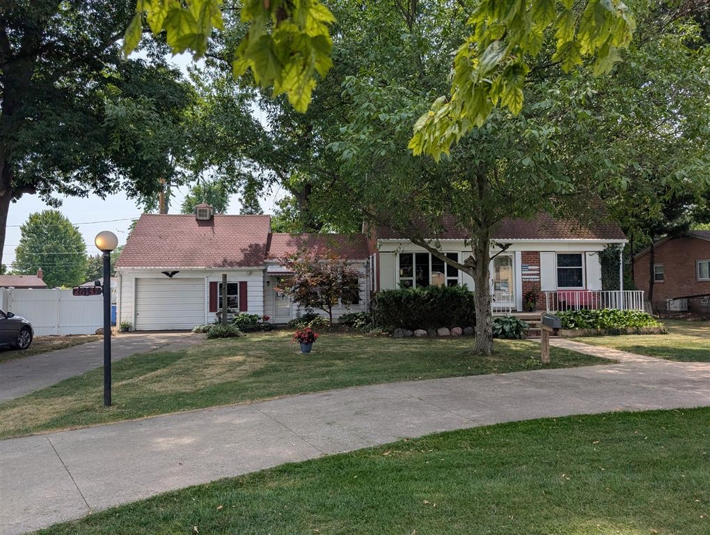 26137 Joy Road, Dearborn Heights, MI 48127