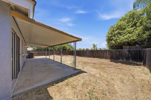 1620 Kenora Drive, Escondido, CA 92027