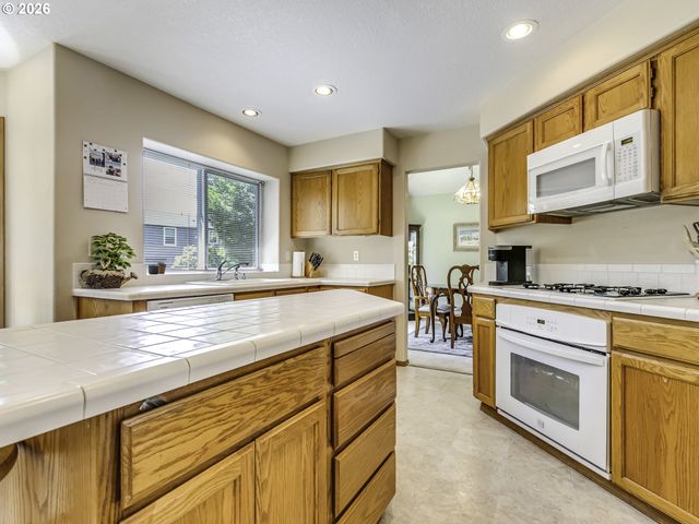 3371 Sw Redfern Pl, Gresham, OR 97080
