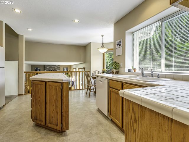 3371 Sw Redfern Pl, Gresham, OR 97080