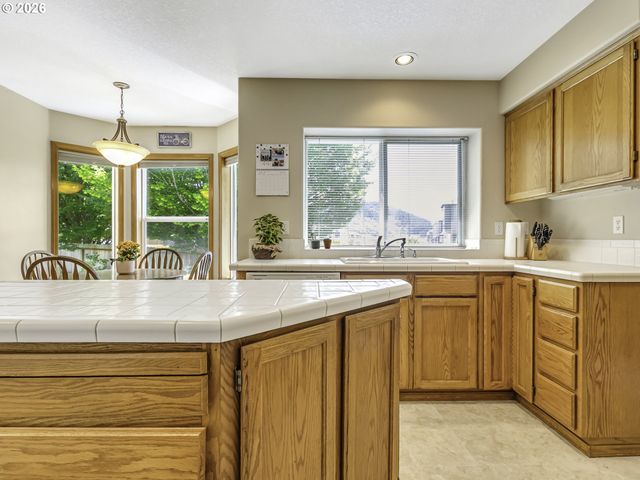 3371 Sw Redfern Pl, Gresham, OR 97080