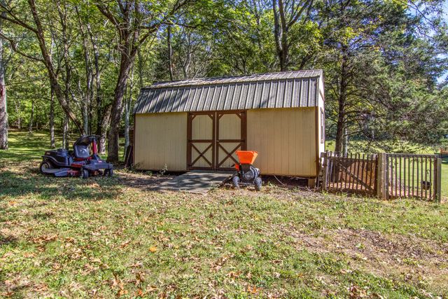 7964 Hooten Hows Rd, Nashville, TN 37221