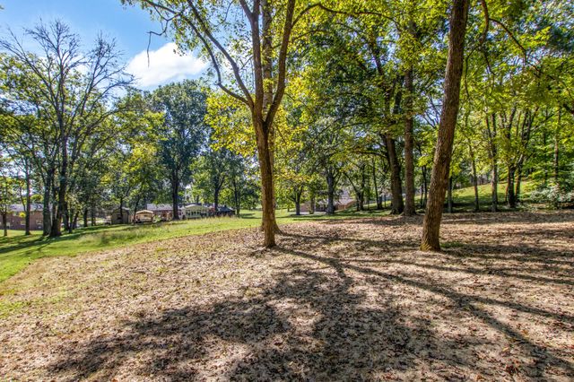 7964 Hooten Hows Rd, Nashville, TN 37221