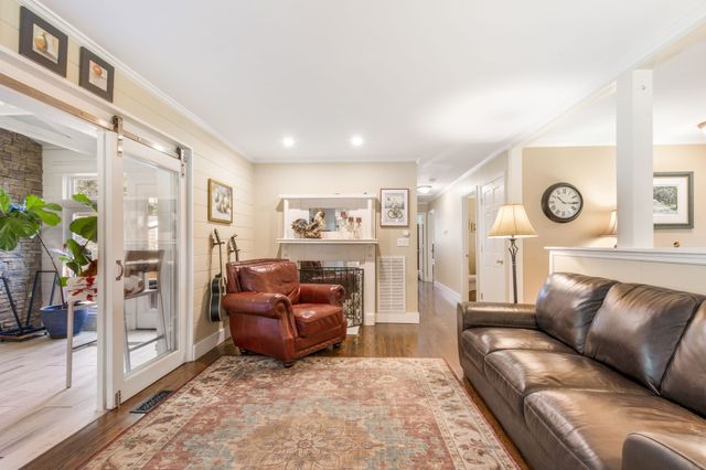 7964 Hooten Hows Rd, Nashville, TN 37221