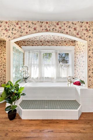 18925 Applegate Rd, Applegate, CA 95703