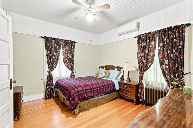 18925 Applegate Rd, Applegate, CA 95703