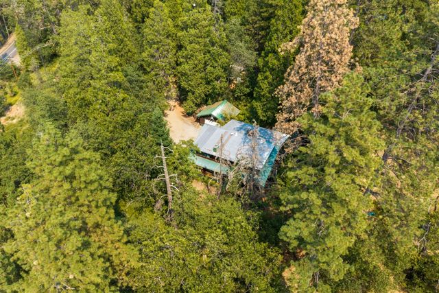 18925 Applegate Rd, Applegate, CA 95703