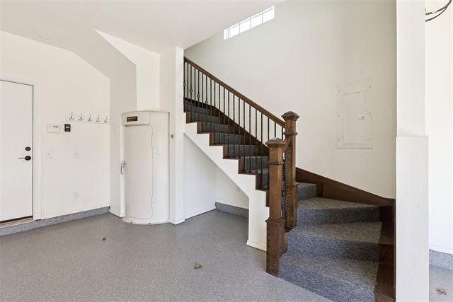 11300 Quail Creek Road 14, Oklahoma City, OK 73120