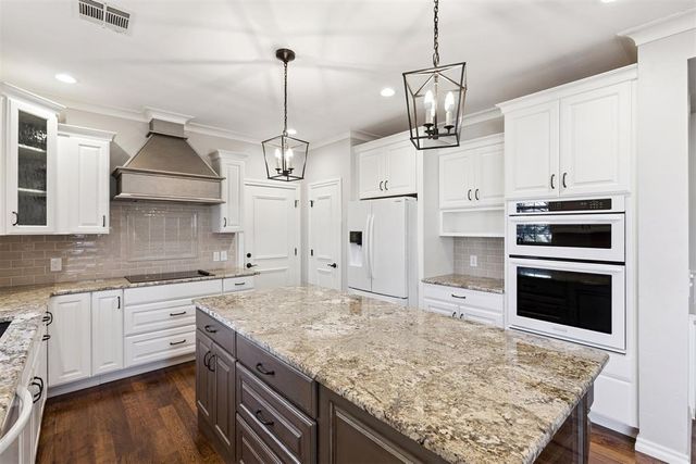 11300 Quail Creek Road 14, Oklahoma City, OK 73120