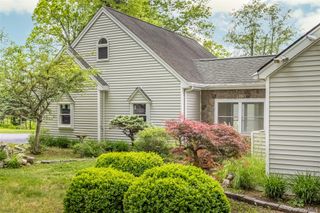 18 Military Lane, Gardiner, NY 12525