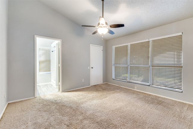 3820 River Birch Road, Fort Worth, TX 76137