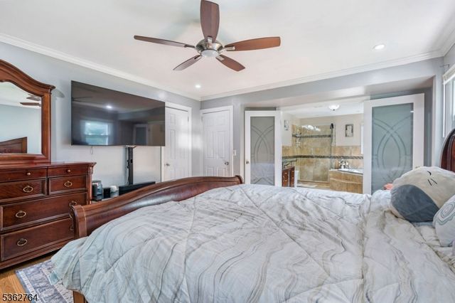 132 Parkside Rd, Plainfield City, NJ 07060