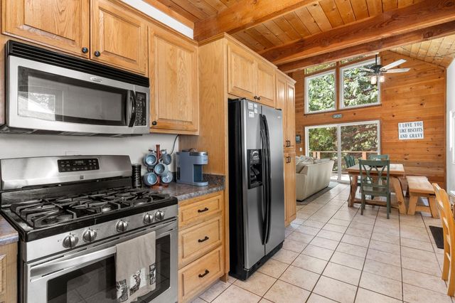 5671 Lago Ln, Garden Valley, CA 95633