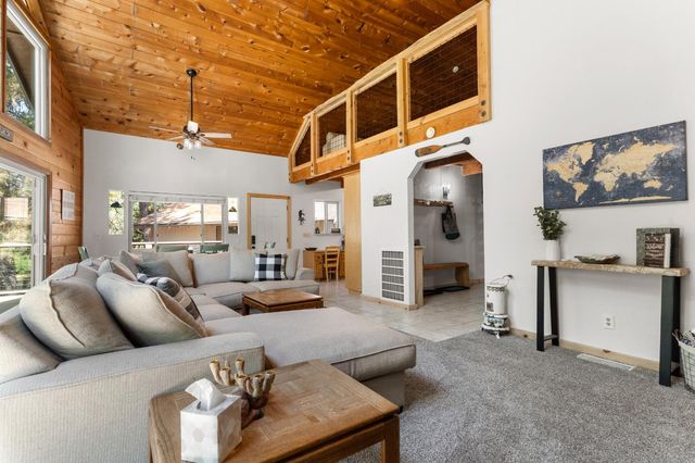 5671 Lago Ln, Garden Valley, CA 95633