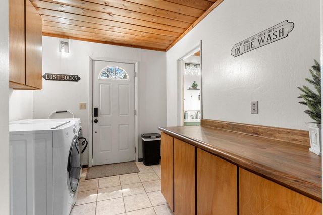 5671 Lago Ln, Garden Valley, CA 95633