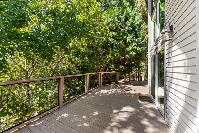 5671 Lago Ln, Garden Valley, CA 95633
