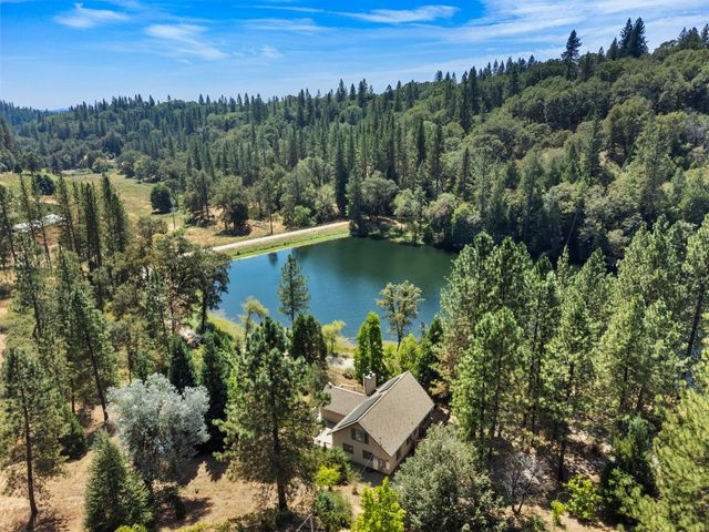 5671 Lago Ln, Garden Valley, CA 95633