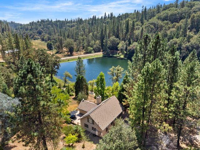 5671 Lago Ln, Garden Valley, CA 95633