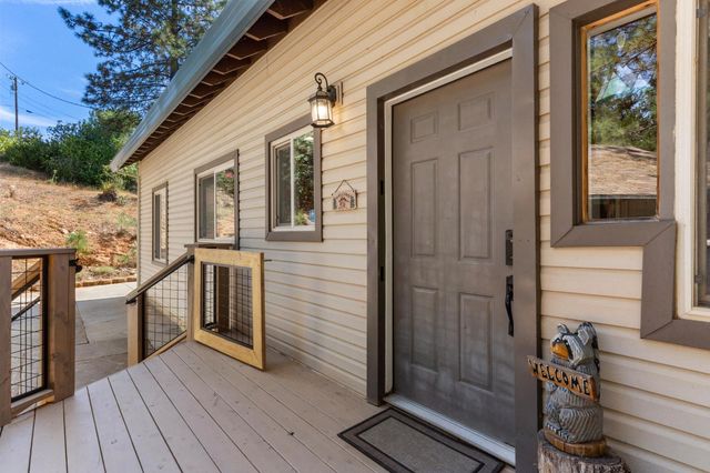 5671 Lago Ln, Garden Valley, CA 95633