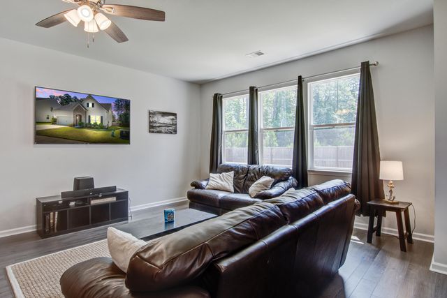 423 Squire Pope Road, Summerville, SC 29486