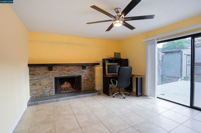 1993 Calaveras Dr, Bay Point, CA 94565