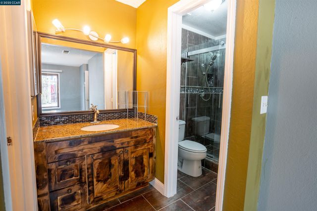 1993 Calaveras Dr, Bay Point, CA 94565