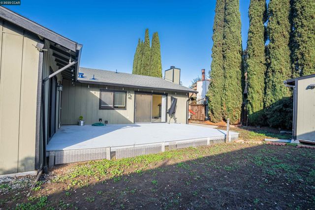 1993 Calaveras Dr, Bay Point, CA 94565