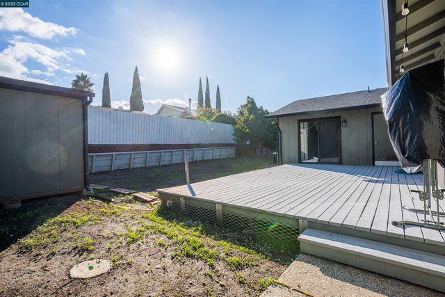 1993 Calaveras Dr, Bay Point, CA 94565