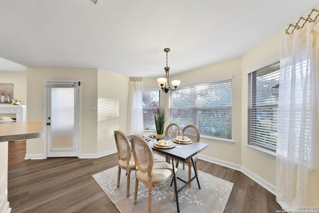 9618 Geronimo Path, San Antonio, TX 78254