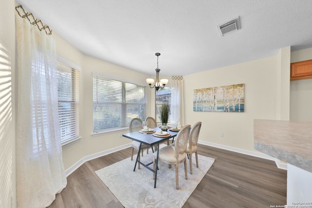 9618 Geronimo Path, San Antonio, TX 78254