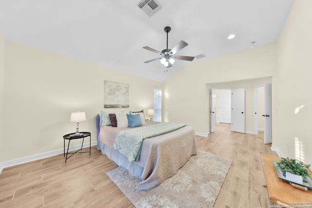 9618 Geronimo Path, San Antonio, TX 78254