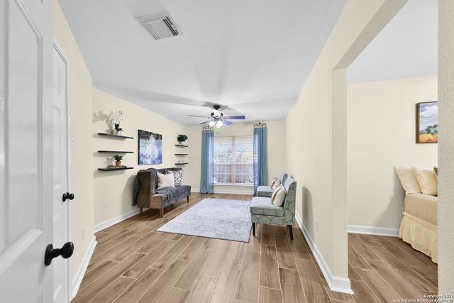 9618 Geronimo Path, San Antonio, TX 78254