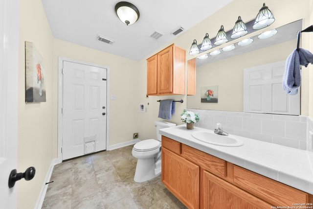 9618 Geronimo Path, San Antonio, TX 78254