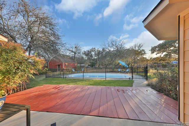 9618 Geronimo Path, San Antonio, TX 78254