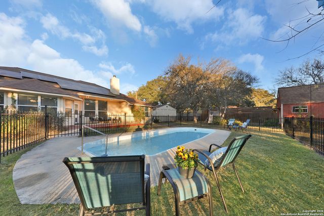 9618 Geronimo Path, San Antonio, TX 78254