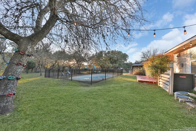 9618 Geronimo Path, San Antonio, TX 78254