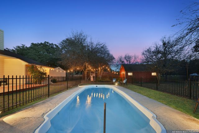 9618 Geronimo Path, San Antonio, TX 78254