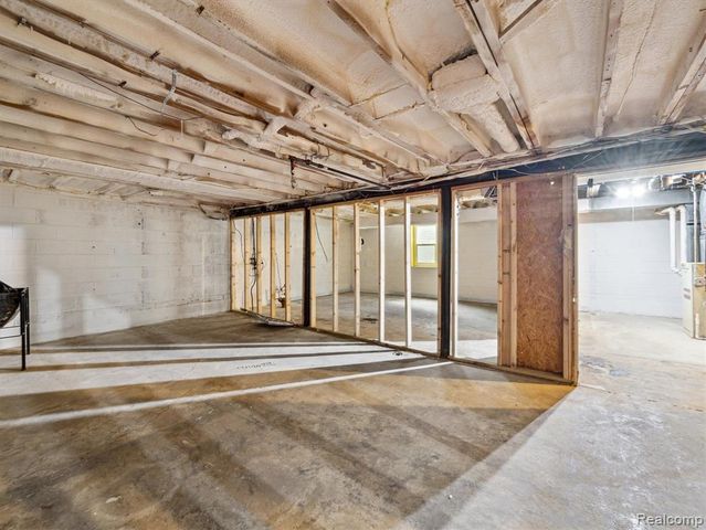 23161 Gardner Street, Oak Park, MI 48237