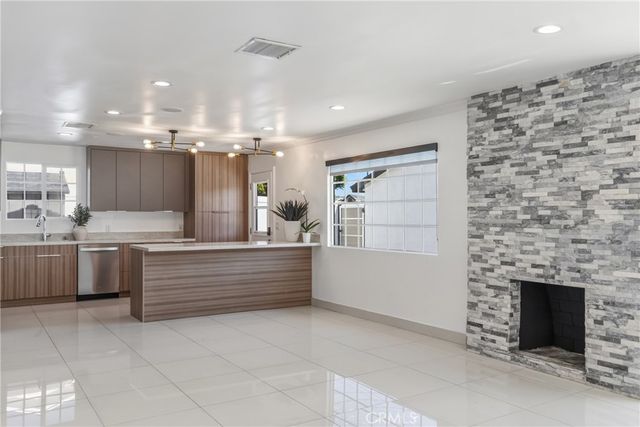 7814 Mclaren Avenue, West Hills, CA 91304
