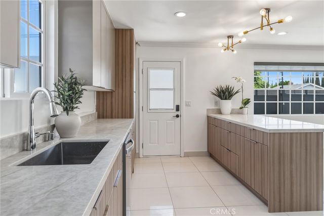7814 Mclaren Avenue, West Hills, CA 91304