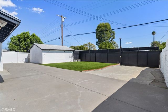 7814 Mclaren Avenue, West Hills, CA 91304