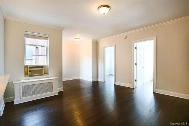 196 Martine Avenue 3C, White Plains, NY 10601