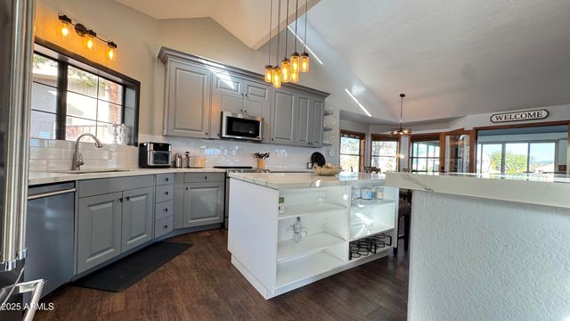 15534 E THISTLE Drive, Fountain Hills, AZ 85268