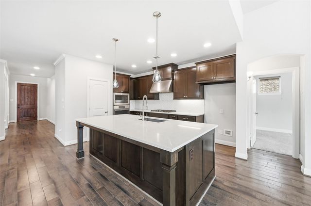 1104 Cordova Street, Mansfield, TX 76063