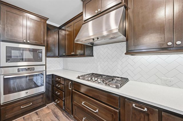 1104 Cordova Street, Mansfield, TX 76063