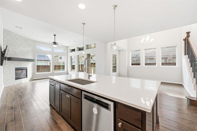 1104 Cordova Street, Mansfield, TX 76063