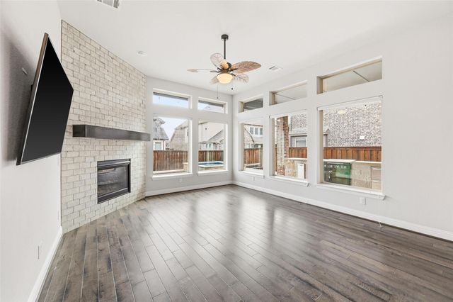 1104 Cordova Street, Mansfield, TX 76063