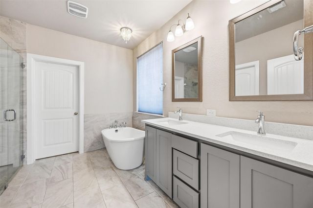 1104 Cordova Street, Mansfield, TX 76063